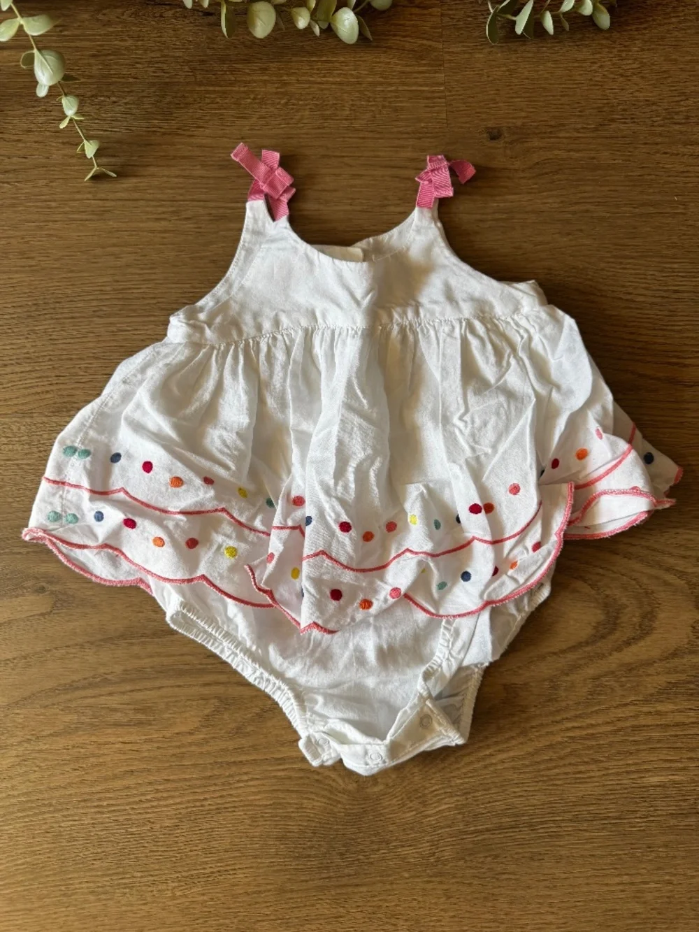 Baby GAP White Embroidered Polka Dot Bubble Romper 6-12M